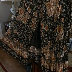 AUSTRALIAN FASHION HOLIDAYS GOWN